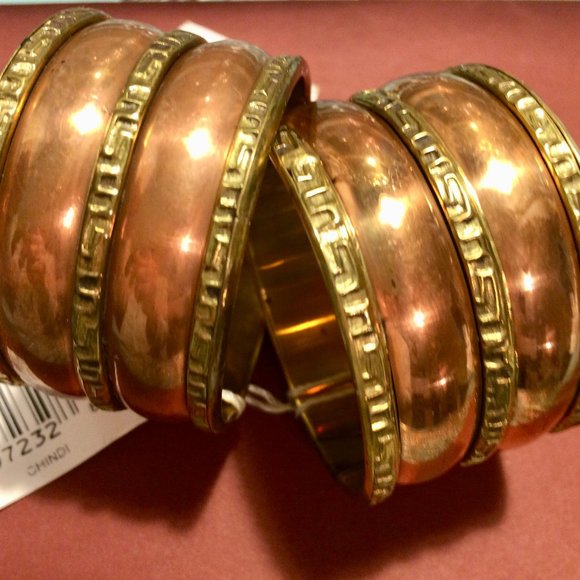 Pair of Copper and Gold NWT Napkin Ring Holders - Picture 2 of 3